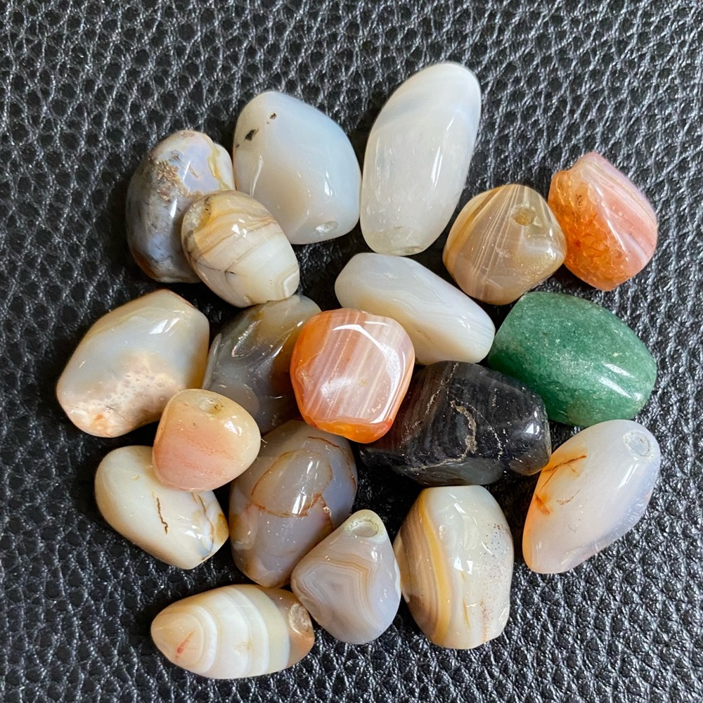 Agate, set of 19 …. craft, gems, charms